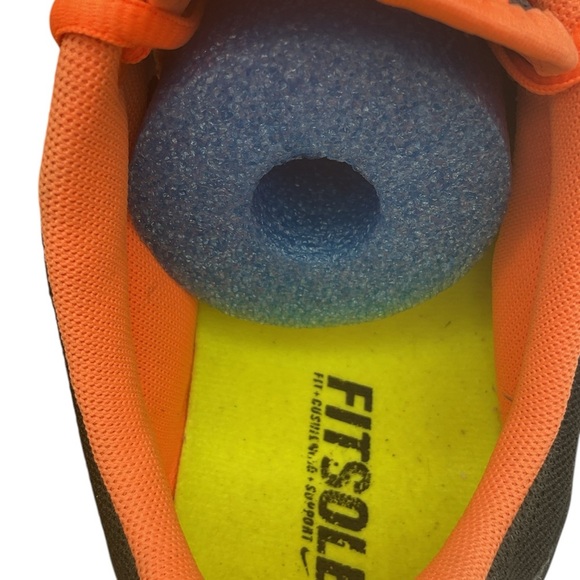 Nike running woman’s 616694-005 Black and Orange Athletic Shoes size 8.5 fitsole - Picture 4 of 7